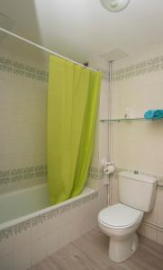 Koupelna v ubytování AMPLIO APARTAMENTO EN BURELA
