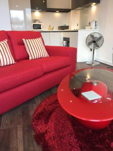 A seating area at Smart Stays Boutique Apartments 