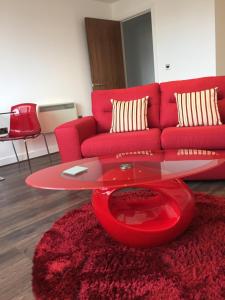 A seating area at Smart Stays Boutique Apartments 