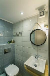 Kúpeľňa v ubytovaní Frangeo boutique rooms + 29 fotografií