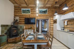 Kuchyň nebo kuchyňský kout v ubytování Willa Jasna Apartamenty centrum Zakopane