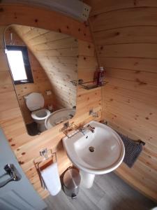 Afbeelding uit fotogalerij van shanagarry / Ballycotton Glamping pod in Cork +11 foto's