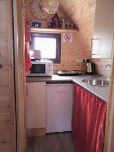 Köök või kööginurk majutusasutuses shanagarry / Ballycotton Glamping pod