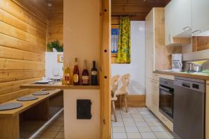 Kuchyňa alebo kuchynka v ubytovaní Apartments Schlossblick - Wohnung Rosengarten