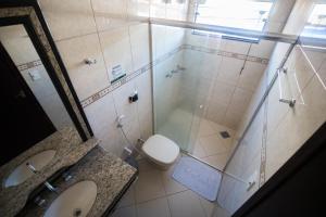 Bilik mandi di Hotel Campo Verde