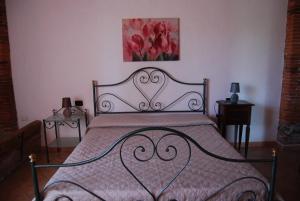 A bed or beds in a room at Villa Sara