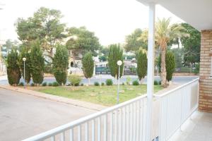 Ogród w obiekcie Punta Prima beach apt Orihuela Costa
