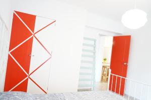 Łóżko lub łóżka w pokoju w obiekcie Punta Prima beach apt Orihuela Costa