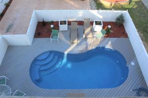 Výhled na bazén z ubytování Pierhouse Bed & Breakfast nebo okolí