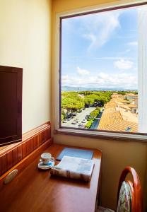 Photo de la galerie de l'établissement Hotel Tornese - Rooftop Sea View, à Marina di Cecina