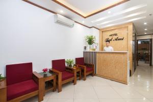 Posezení v ubytování Hanoi Bel Ami Hotel