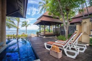 Hồ bơi trong/gần Nora Beach Resort & Spa - SHA Extra Plus