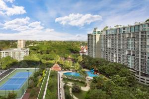 Výhled na bazén z ubytování Shangri-La Chiang Mai nebo okolí