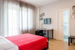 A television and/or entertainment centre at B&B Le City