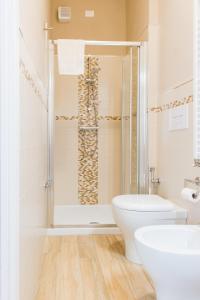 A bathroom at B&B Le City