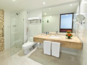 Koupelna v ubytování Hotel Estelar Calle 100