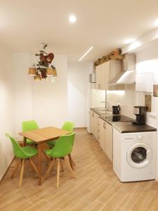 Kuchnia lub aneks kuchenny w obiekcie Wonder Nerja Paraiso Apartamento