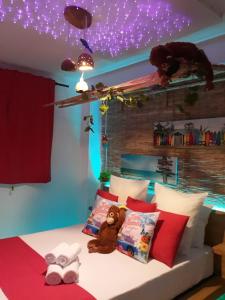 Łóżko lub łóżka w pokoju w obiekcie Wonder Nerja Paraiso Apartamento