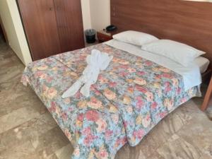 Postel nebo postele na pokoji v ubytování Sofia Hotel