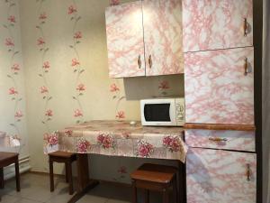 Küche/Küchenzeile in der Unterkunft Guest House on Sovetskaya 73