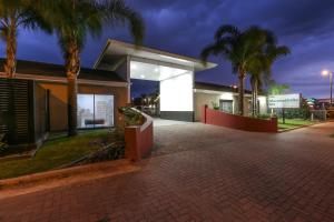 Gallery image of Morphettville Motor Inn in Glenelg