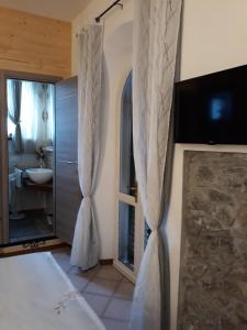 A bed or beds in a room at La Villa