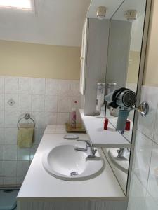 Koupelna v ubytování CHAMBRES D' HOTES LA LISON