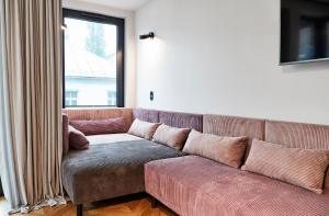 Posedenie v ubytovaní Rajska Blue Luxury Apartment