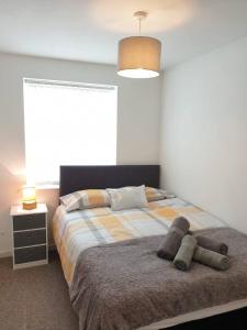 2 Bedroom Apartment Warrington Free Parking Hosted By Seren Property