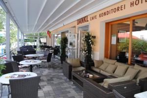 A seating area at Hotel & Restaurant Dankl
