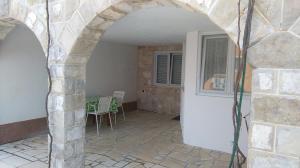 Ein Balkon oder eine Terrasse in der Unterkunft Apartments Lončarević
