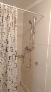 Ein Badezimmer in der Unterkunft Apartments Lončarević