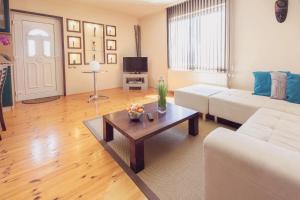 Posedenie v ubytovaní Apartman Szanyi