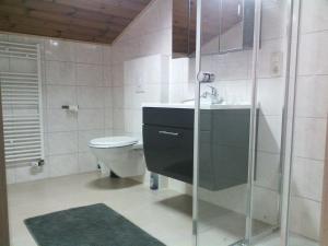 O baie la flats-4u - Cosy, quite & clean apartments in the city ( Apt. 3 )