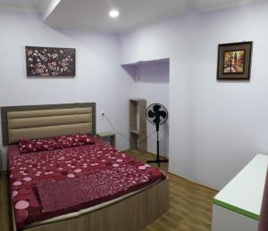Hostel City Center tesisinde bir odada yatak veya yataklar