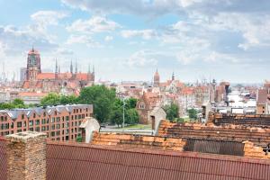 widok na miasto z budynkami w tle w obiekcie Elite Apartments Waterlane Free Swimming Pool Access w Gdańsku