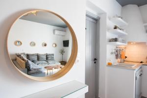 A kitchen or kitchenette at Gorgona Blue Studiο Még 14 kép
