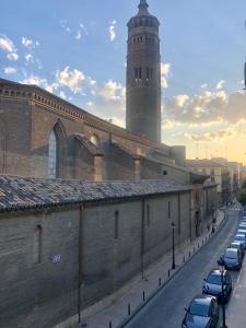 Fotografie z fotogalerie ubytování Apartamento San Blas-Antiguo Mercado Central v destinaci Zaragoza