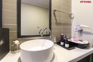 Koupelna v ubytování Ace Hotel
