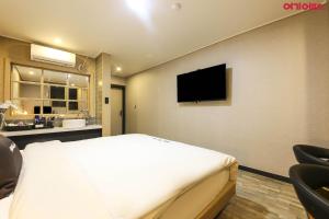 Kuchyň nebo kuchyňský kout v ubytování Ace Hotel