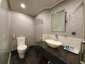 Koupelna v ubytování Ximen Airline Hotel