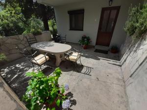 Patio nebo venkovní prostory v ubytování Studio Jeff 1