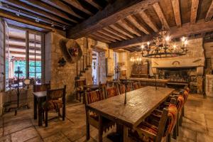 Fotografie z fotogalerie ubytování Auberge de l'Abbatiale v destinaci Auberive
