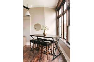 Gallery image of Cru Loft in the Heart of Downtown Knox in Knoxville