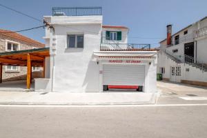 Gallery image of Apartments NADA in Tribunj