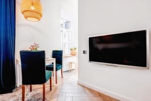 Μια τηλεόραση ή/και κέντρο ψυχαγωγίας στο Apartamenty Lubartowska Street