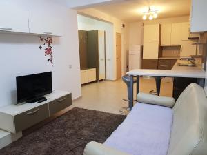 Kuchyňa alebo kuchynka v ubytovaní Travel Homzzz Central Apartment