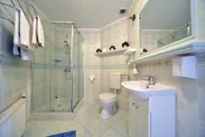 Kúpeľňa v ubytovaní Casablanca Pokoje i Apartamenty + 32 fotografií
