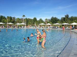 Piscine de l'établissement Cote d'Azur Holidays ou située à proximité