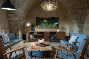 Gallery image of La Maison des Sources in ‘Ayn Zḩaltā +80 photos